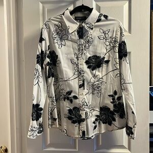 Long sleeve cotton women’s shirt.